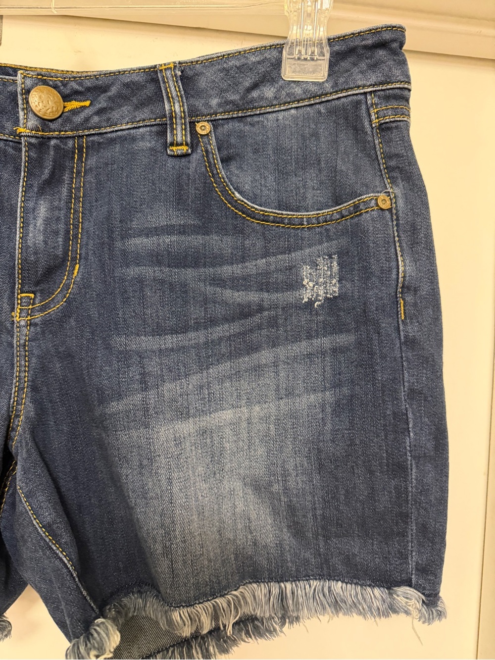 CAbi Beach Club Wash Raw Hem Tomboy Denim Shorts - size 10 - Picture 3 of 9